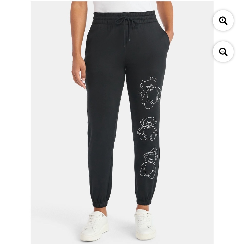License Women’s Bear Joggers Black Size Medium NWT